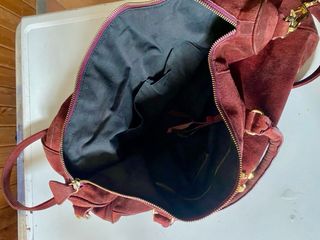 Borsa Almala pelle scamosciata borchie