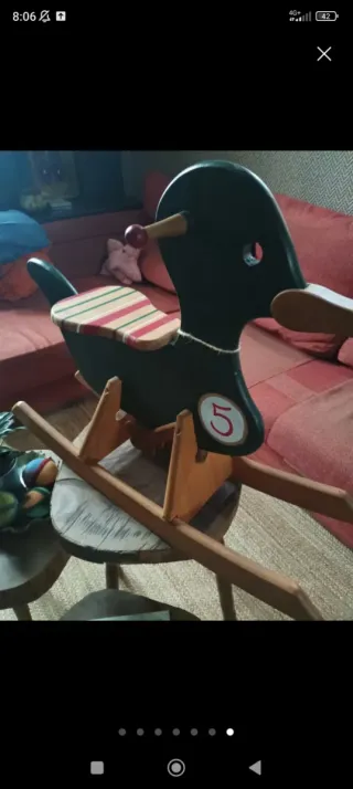 CABALLITO BALANCÍN DECORADO A MANO.