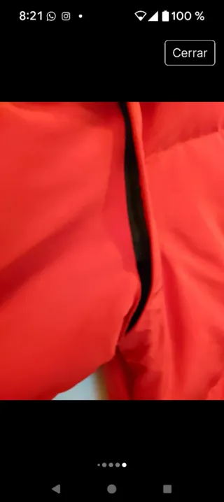 Abrigo chaleco Bimba y Lola de plumas rojo