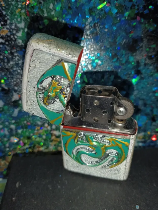 Mechero tipo Zippo Dragoñ Mitologico Protector