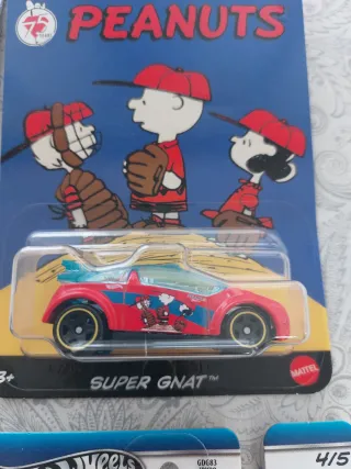 Hot Wheels Peanuts Snoopy Charlie Brown