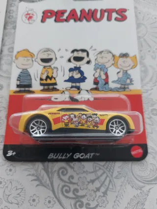 Hot Wheels Peanuts Snoopy Charlie Brown