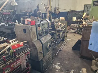 Torno y cepilladora plana