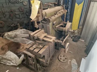 Torno y cepilladora plana