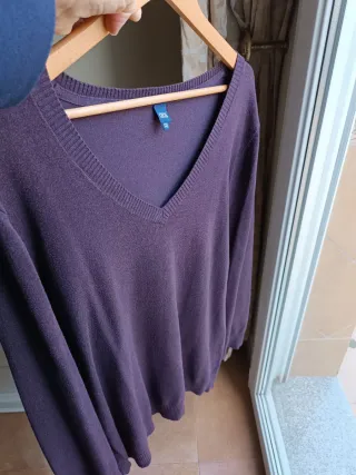 Jersey Morado Mujer Cuello Pico