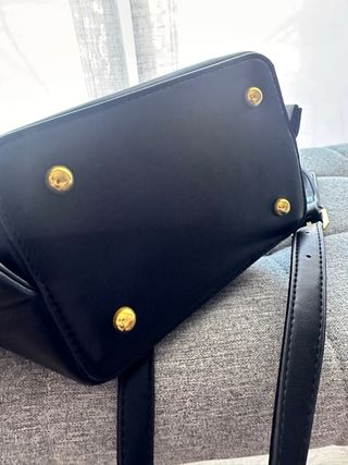 Bolso Lola Casademunt Piel Negro y Dorado