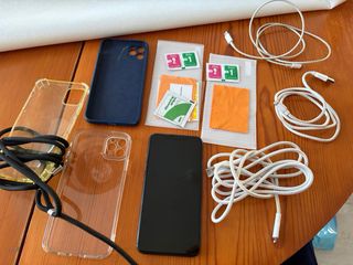 iPhone 11 Pro Max nero con MOLTI EXTRA