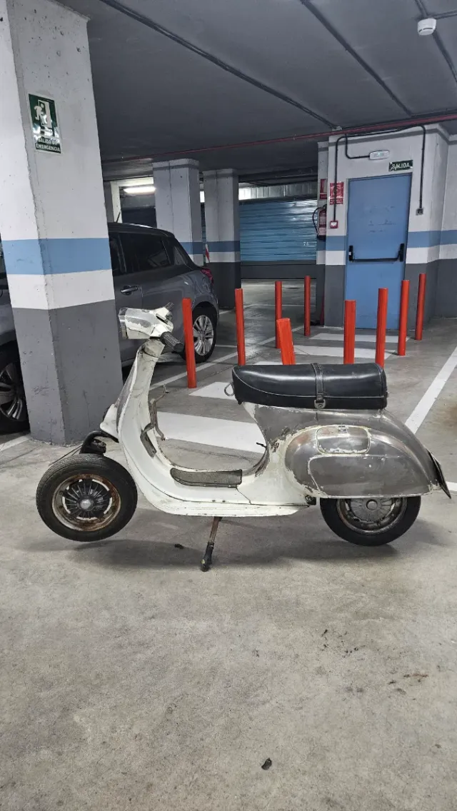 Vespa Primavera 125