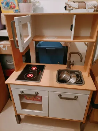 Cocinita de madera IKEA
