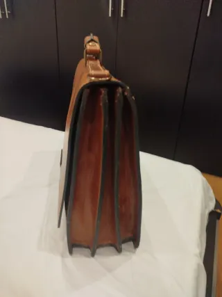 Maletín ejecutivo piel marrón