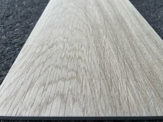 Porcelánico Roble 23x120