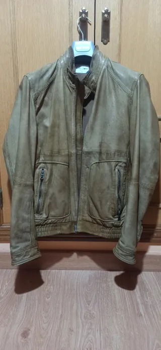 CAZADORA GAS CUERO/PIEL TALLA M