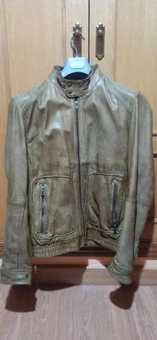 CAZADORA GAS CUERO/PIEL TALLA M