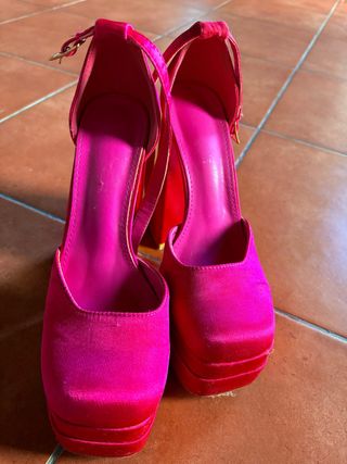 Scarpe con plateau fucsia e tacco