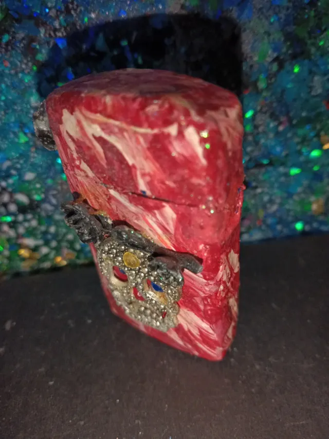 Mechero Vip Gaz decorado calavera