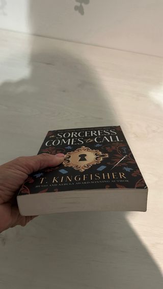 A Sorceress Comes to Call