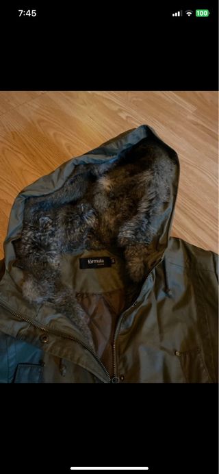 Abrigo mujer verde militar con cinturón