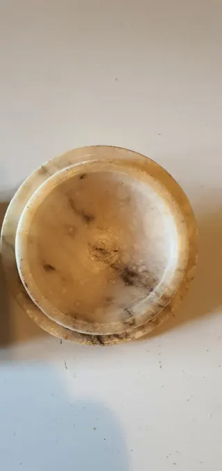 Portagioie in onice scolpito