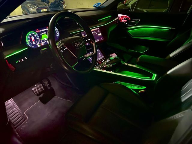 Audi e-tron 55 s-line sportback quattro