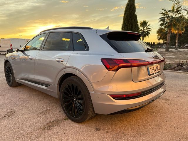Audi e-tron 55 s-line sportback quattro