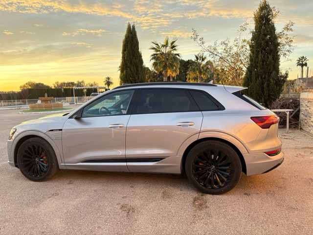 Audi e-tron 55 s-line sportback quattro