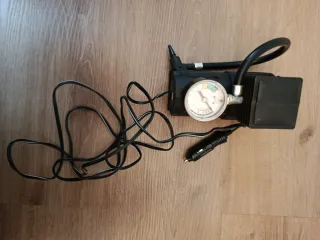 Inflador Coche 12V con Manómetro