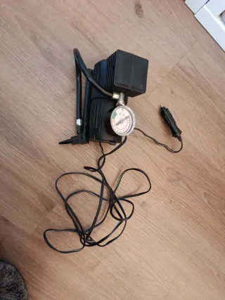 Inflador Coche 12V con Manómetro