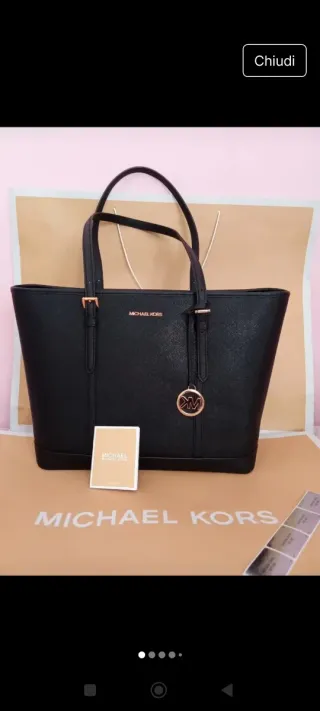 Borsa tote Michael Kors nera con dettagli oro