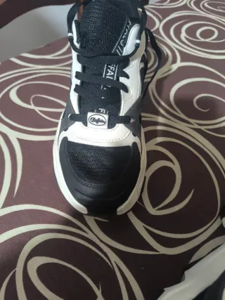 Zapatos Buffalo Plataforma Negros y Blancos 38