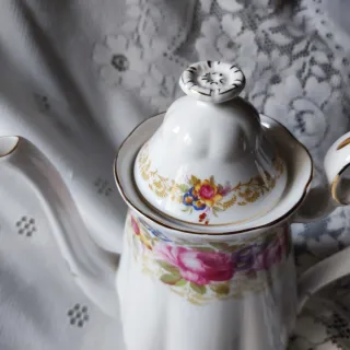 Caffettiera Royal Albert Serena DANNO sul manico