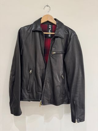 Chaqueta de Piel Replay Negra esta nueva sin usar