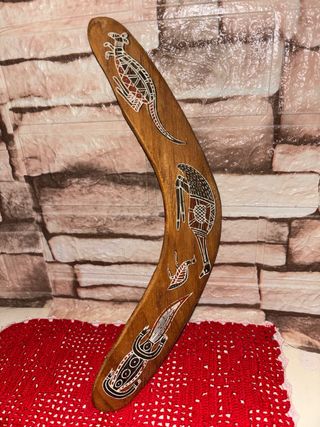 Ornamento Boomerang in Legno con Disegni Australia