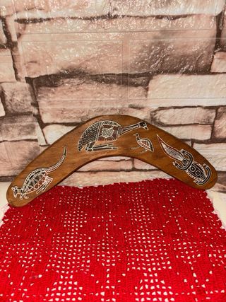Ornamento Boomerang in Legno con Disegni Australia