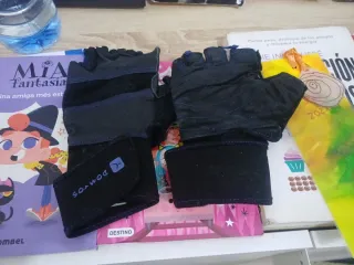Guantes de gimnasio Domios negros y azules