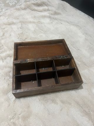 Caja de madera decorada