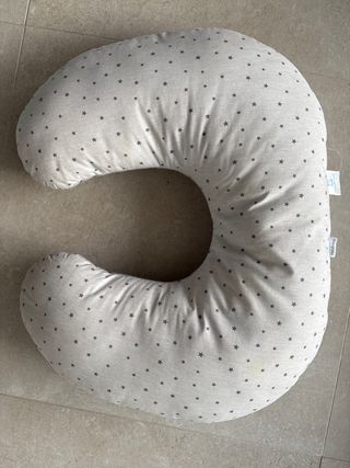 Cojín de lactancia estrellas