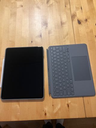 iPad Air 13 M2 2024 + teclado +Pencil Pro