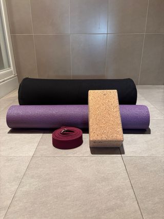Pack Yoga: Esterilla, Bolster, Bloque y Correa