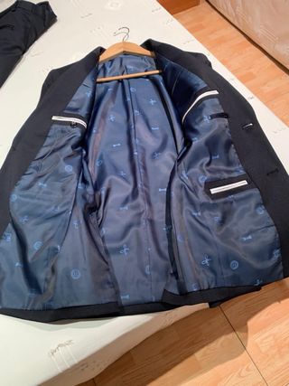 Traje de hombre azul