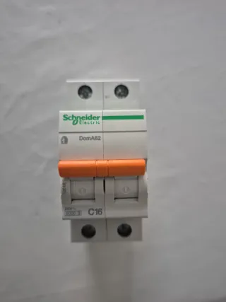 Magnetotermico Schneider Electric C16