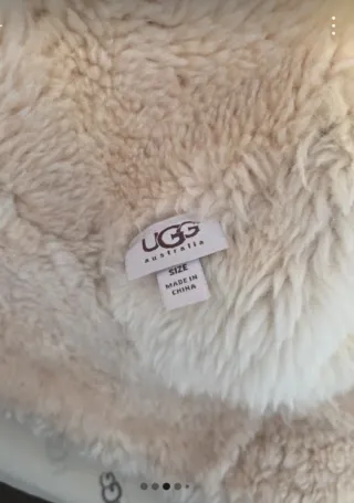 Conjunto UGG Gorro y Guantes Piel Marrón