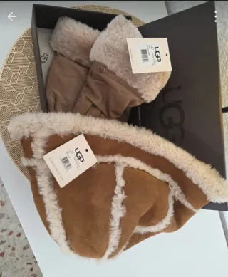 Conjunto UGG Gorro y Guantes Piel Marrón