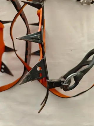 Piolet 54cm e ramponi Petzl