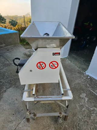 Trituradora de uvas industrial