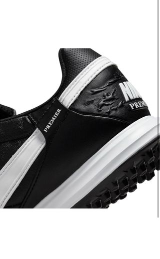 Botas de fútbol Nike Premier IV TF Nuevas