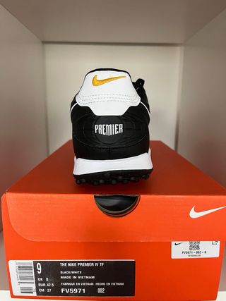 Botas de fútbol Nike Premier IV TF Nuevas