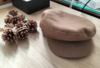 Gorra de fieltro camel. Nueva a estrenar