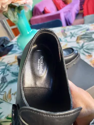 Scarpe NeroGiardini 39 pelle nera cristalli