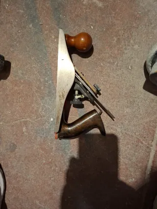 Cepillo de carpintero de madera