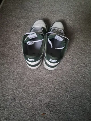 Zapatillas Nike Dunk Low Verdes y Blancas